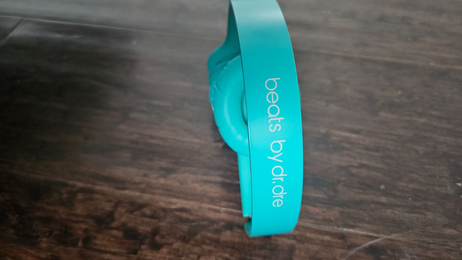 Beats by Dr. Dre Solo HD Headband Headphones – Teal – comes without Jack, Works.