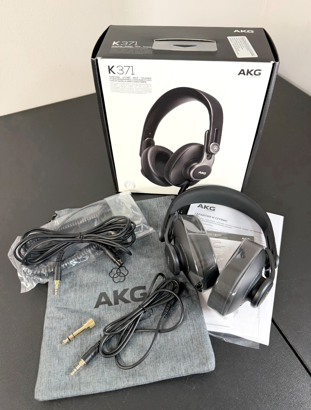 AKG K371 Over-Ear Oval Closed-Back Pro Studio Headphones 50MM Drivers / Swivel