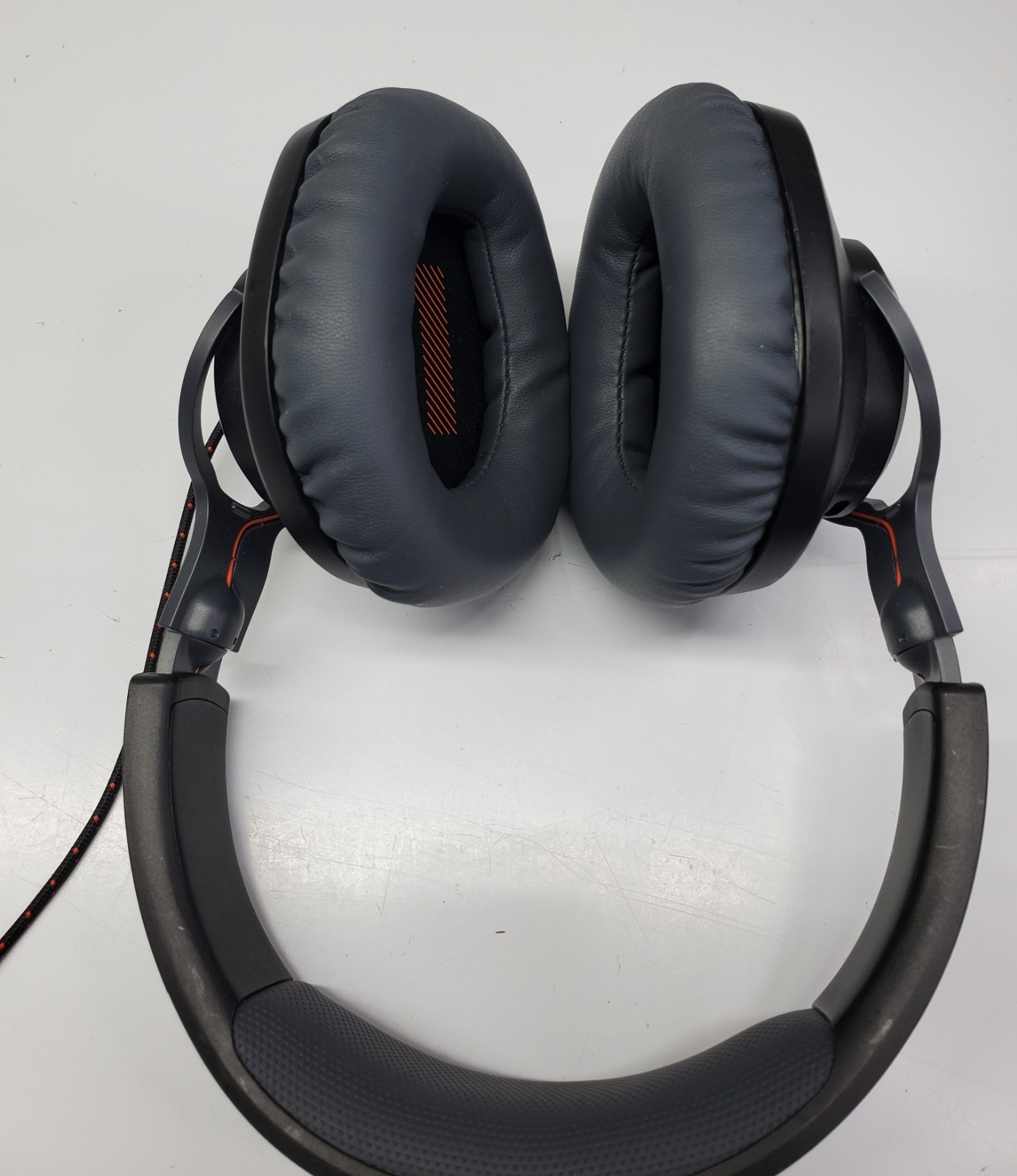 JBL Headphones Working Quantum 100 No Mic Good Sound Wired