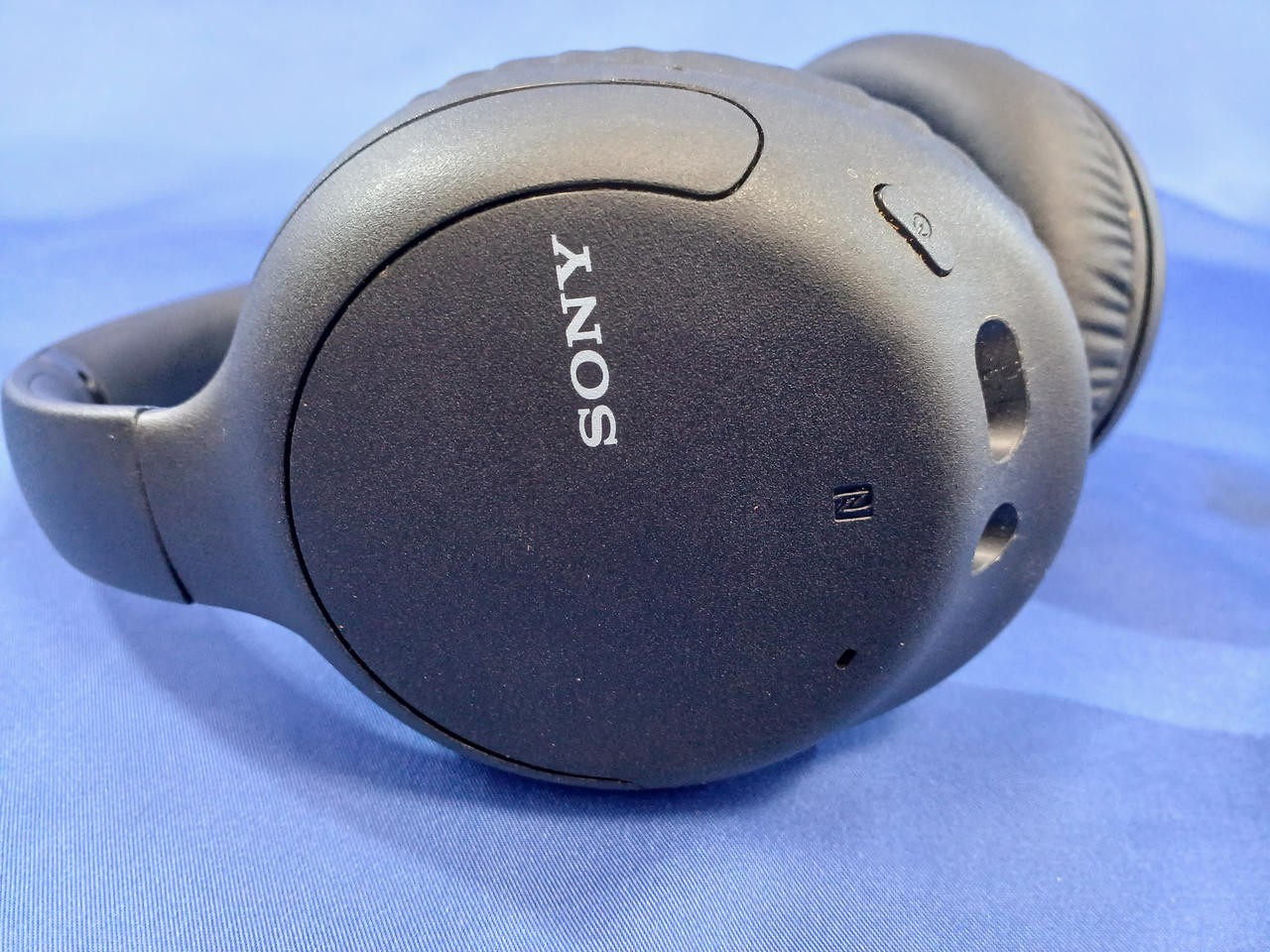 Sony WH-CH710N Wireless Noise Cancelling Headphones | Dual NC, 35h Battery