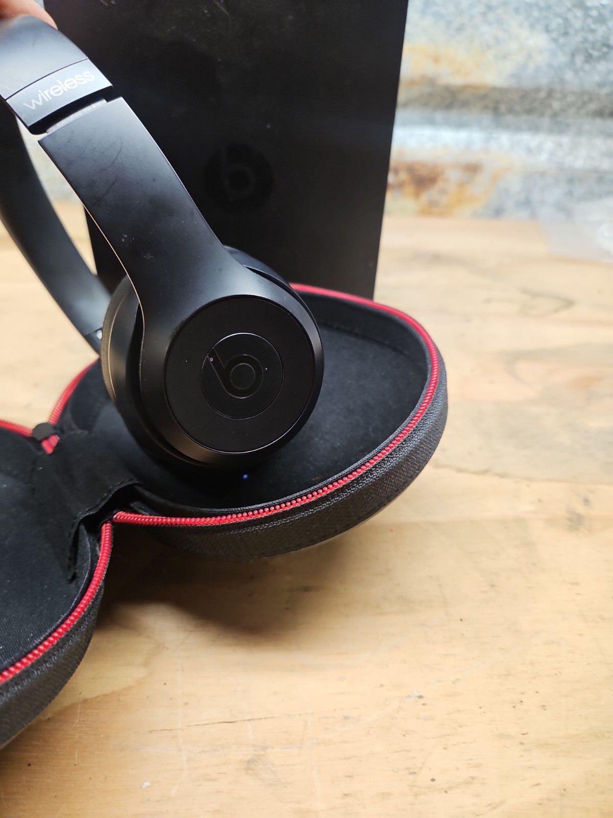 Beats – Solo3 Wireless On-Ear Headphones – Matte Black