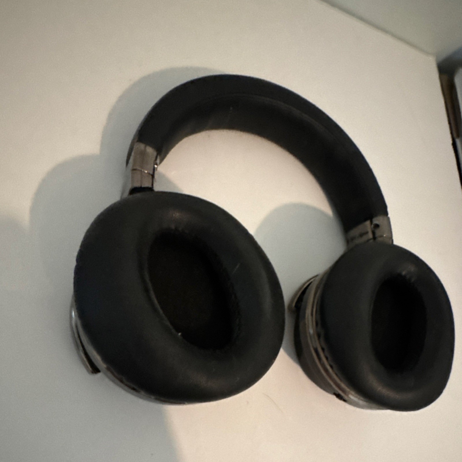 Cowin Over-Ear Headphones Black Headband Double Ear-Cup (Over the Ear)