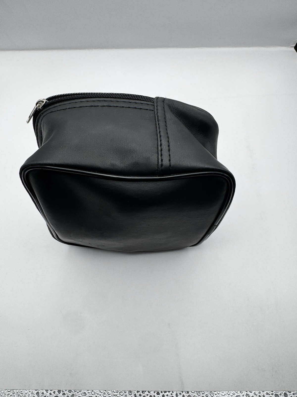 TARGUS Noise Cancellation Foldable Headphones 3.5mm Jack Case Airline Adapter