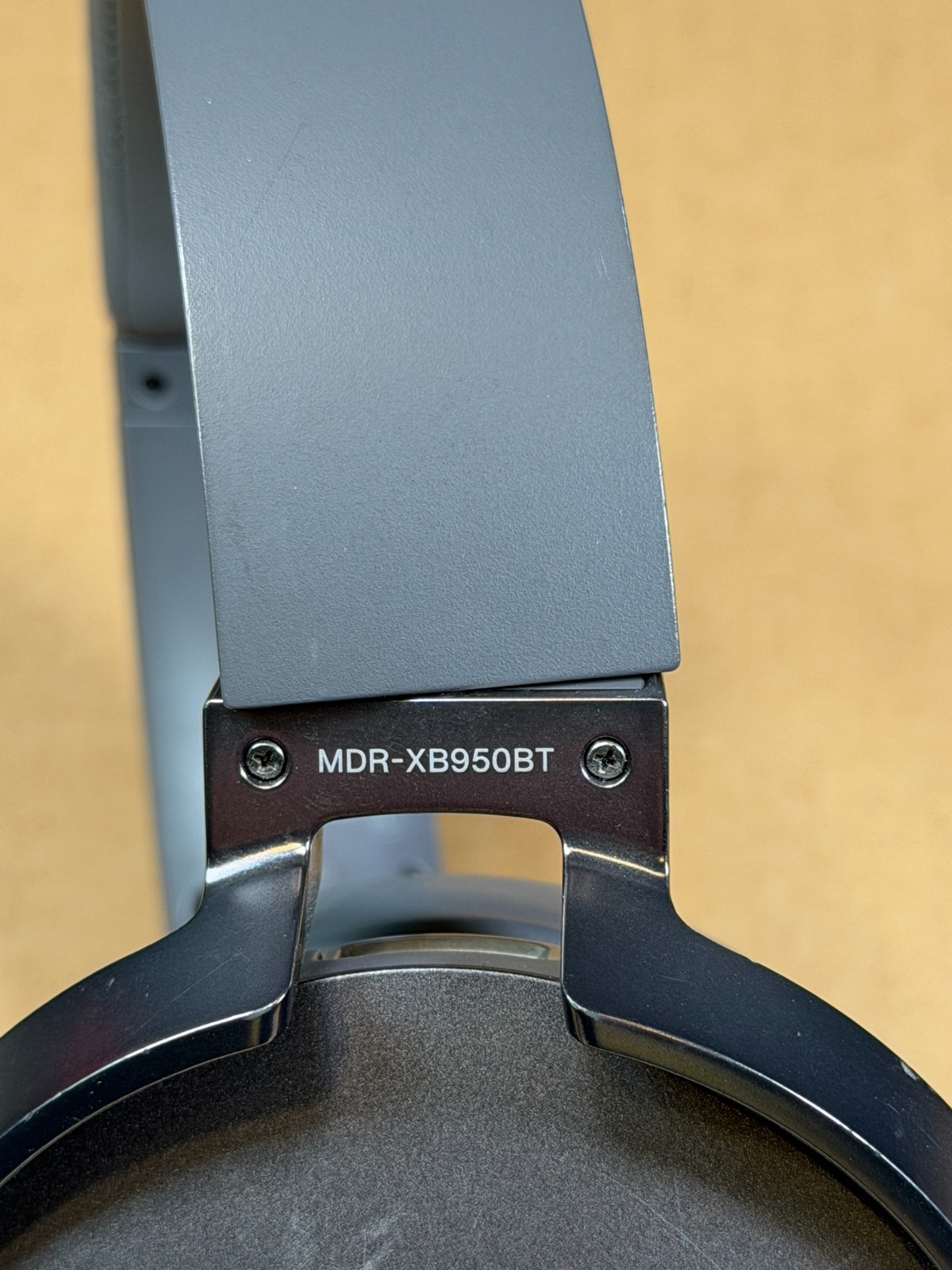 Sony MDR-XB950BT Extra Bass Bluetooth Over Ear Headphones Gray Tested & Working