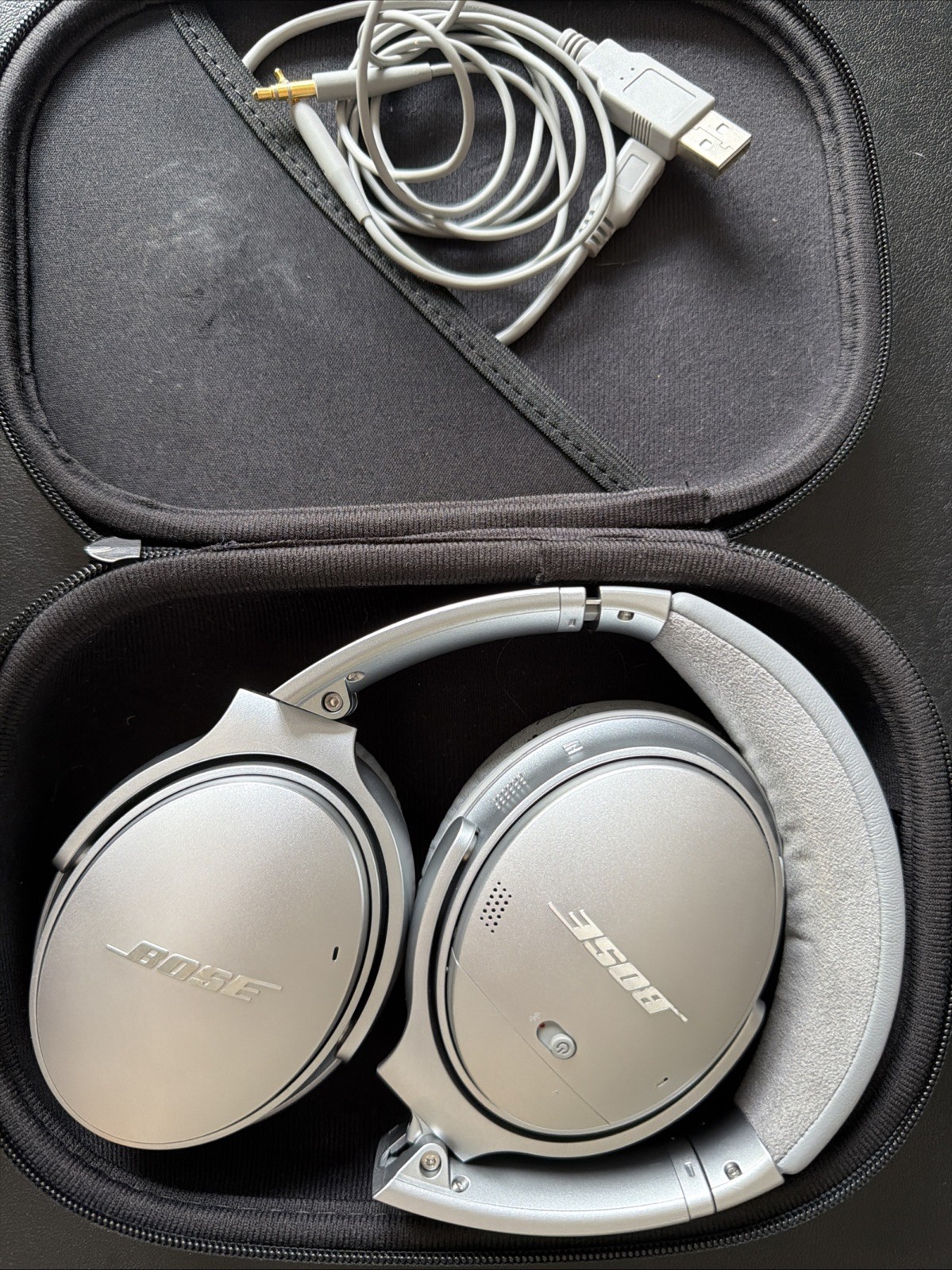 Bose QuietComfort 35 QC35 Wireless Headphones – Silver