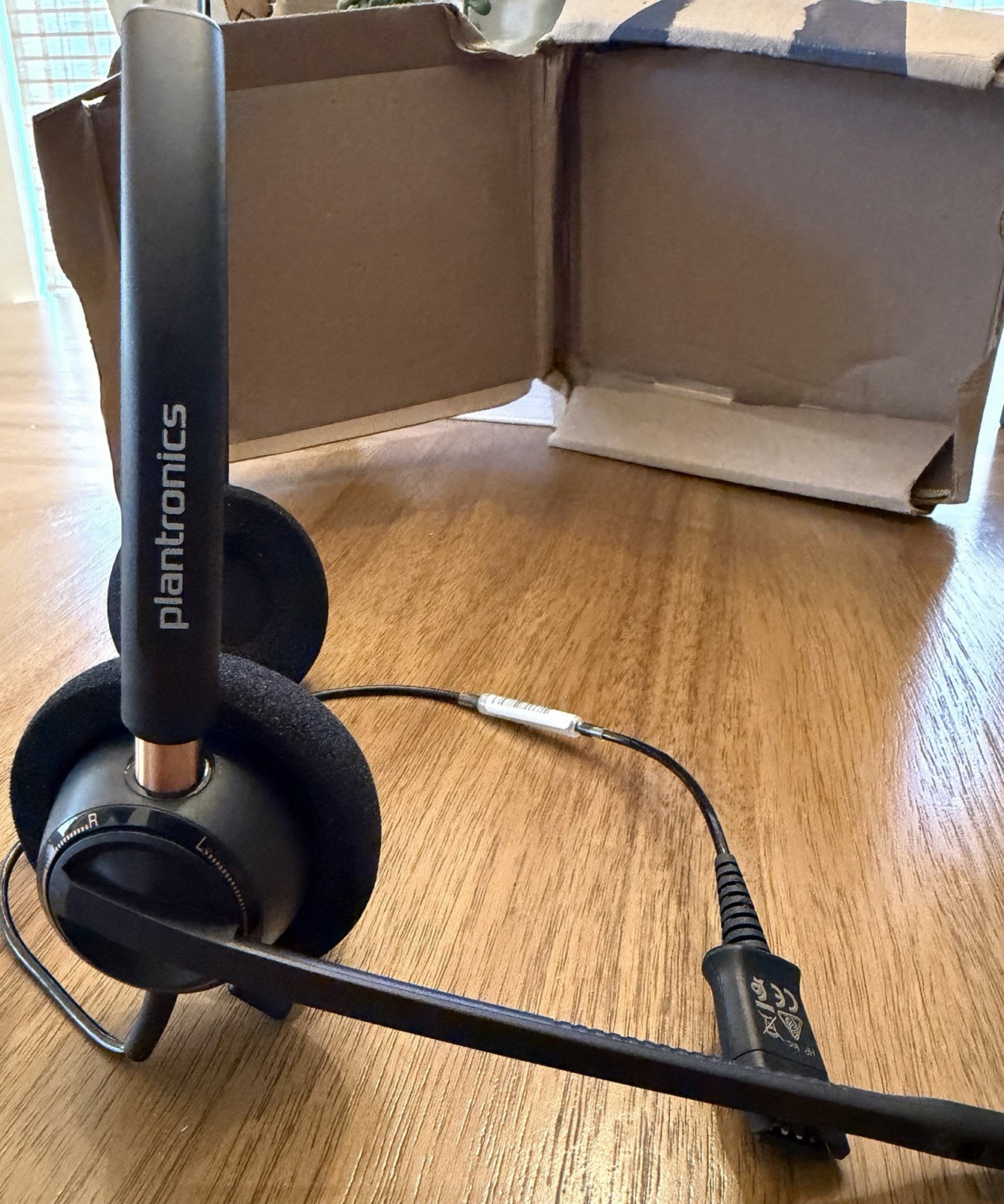 Poly Plantronics EncorePro 520 EP520 Dual Ear Headset Quick Disconnect TAA