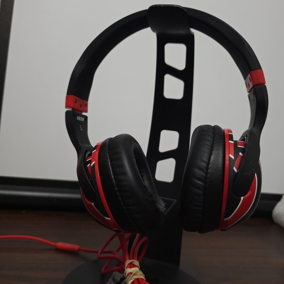 Skullcandy Headphones HESH2 Wired Ac Milan Soccer Team SGHSFY-124 Rare Used D