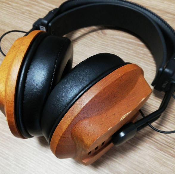 Fostex T60RP Stereo Audiophile Headphones Stereo Over Ear Wood Grain Used Japan