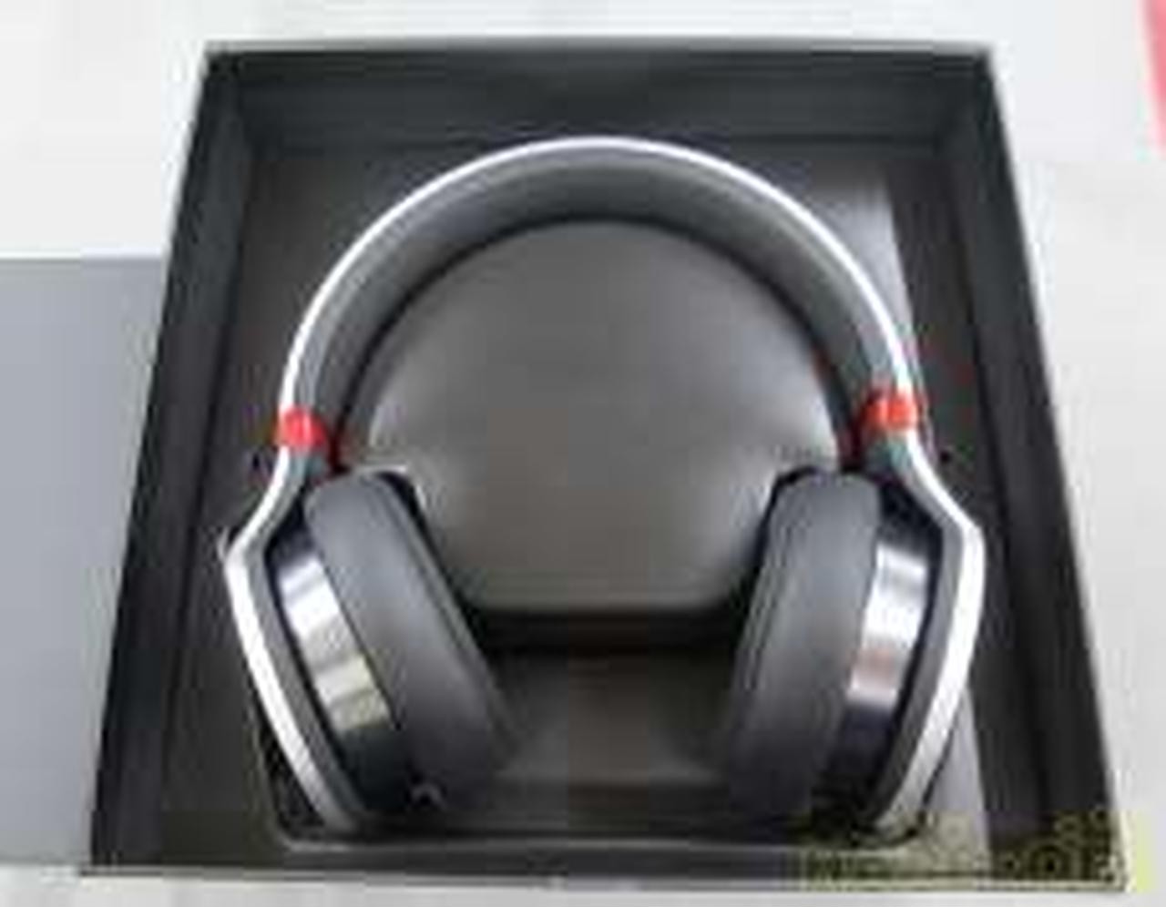 PIONEER SE-MX9 ULTRA CUSTOM Limited Edition ULTRAMAN Collab Headphones 6m WTY