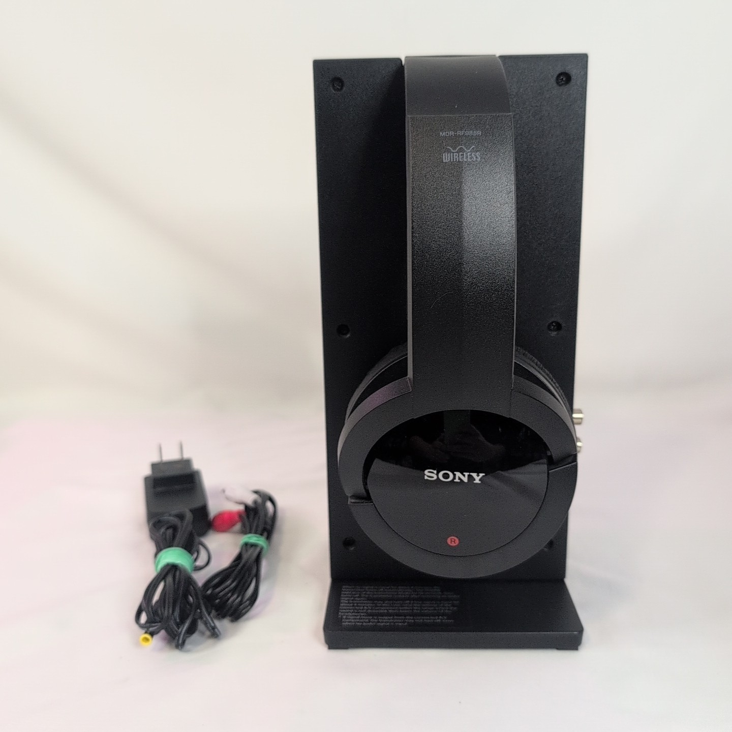 Sony MDR-RF985RK Over Ear Headphones – Black