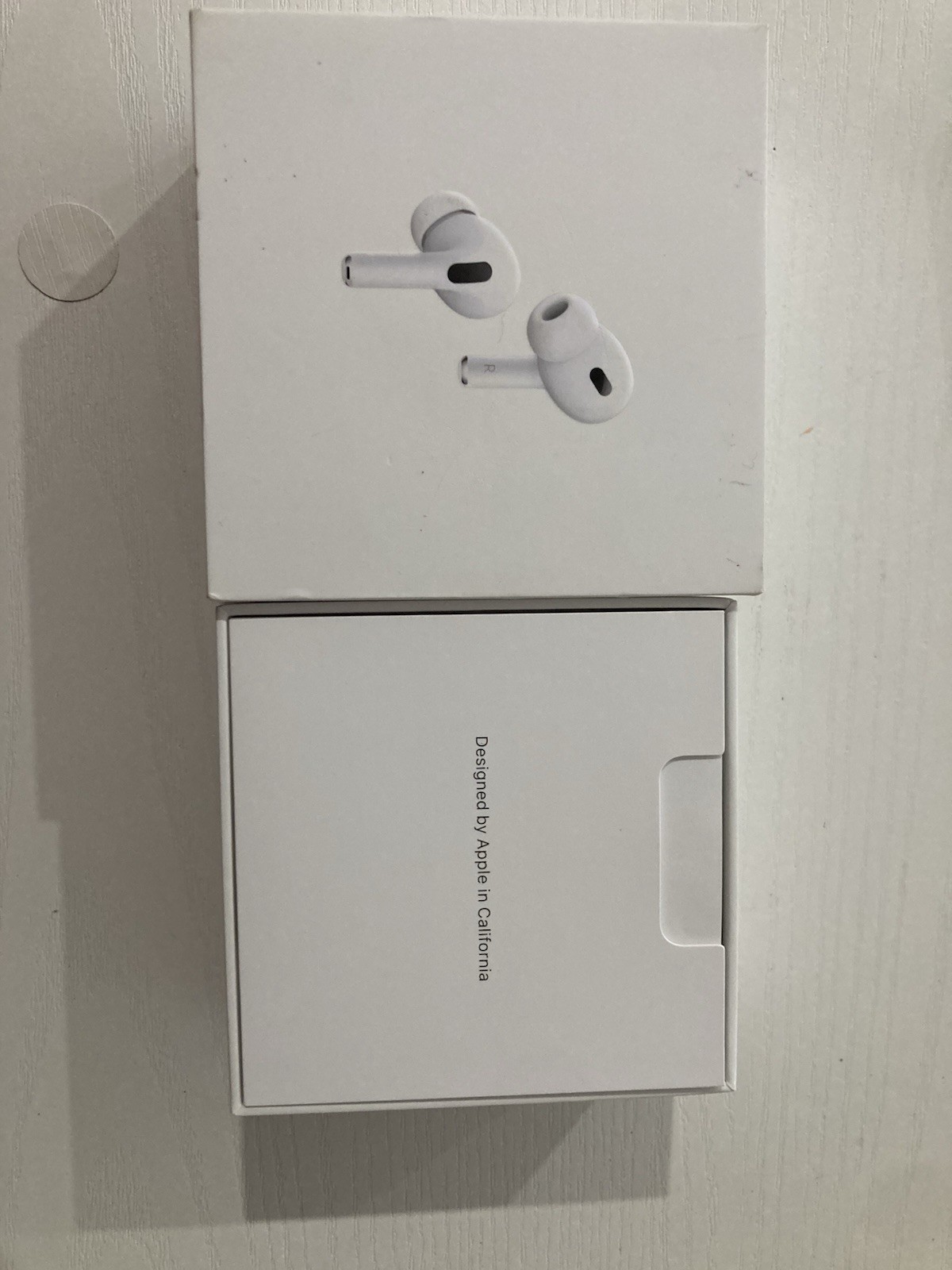 Apple AirPods Pro 2nd Gen White Bluetooth MagSafe Case