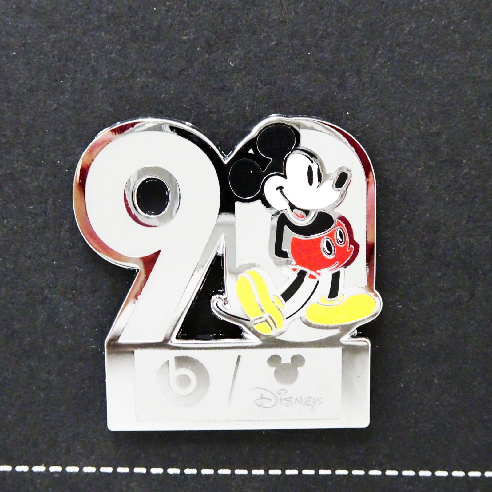 Beats by Dr.Dre Beats Solo3 Wireless Disney Mickey Mouse 90th Anniversary 2018