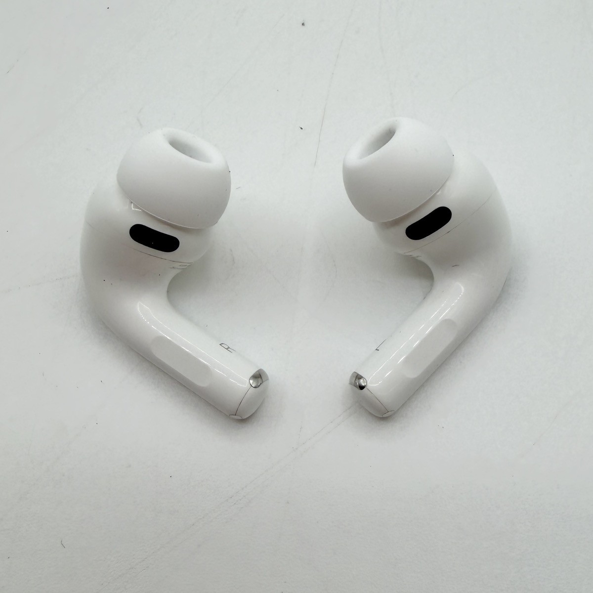Apple AirPods Pro 3rd Gen with MagSafe Charging Case A3122 (CP1023043)