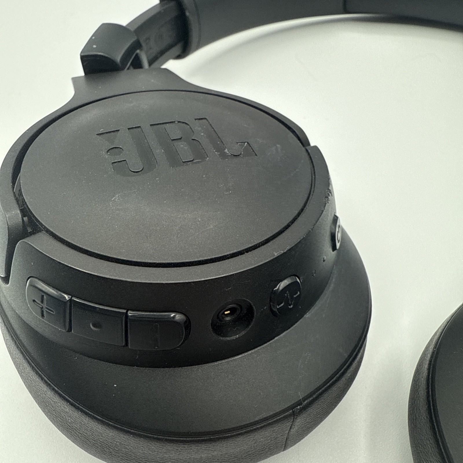 JBL TUNE 760NC Active Noise Cancelling Bluetooth Headphones AS IS PARTS READ ***