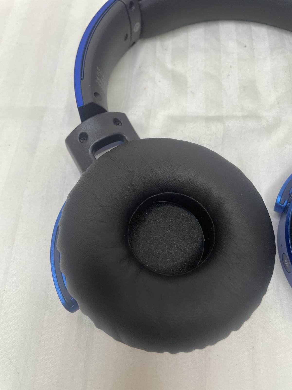 Sony MDR-XB650BT Extra Bass Bluetooth Headphones Blue