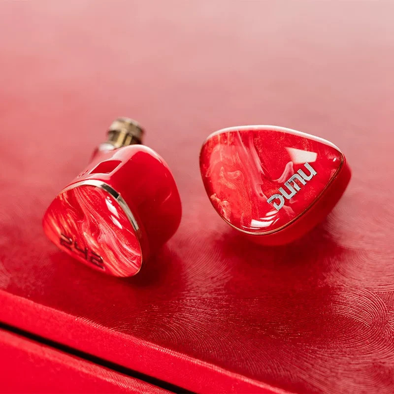 DUNU DN242 8 Driver Tribrid Earphone 2 Dynamic + 4 Balanced Armatures + 2 Planar