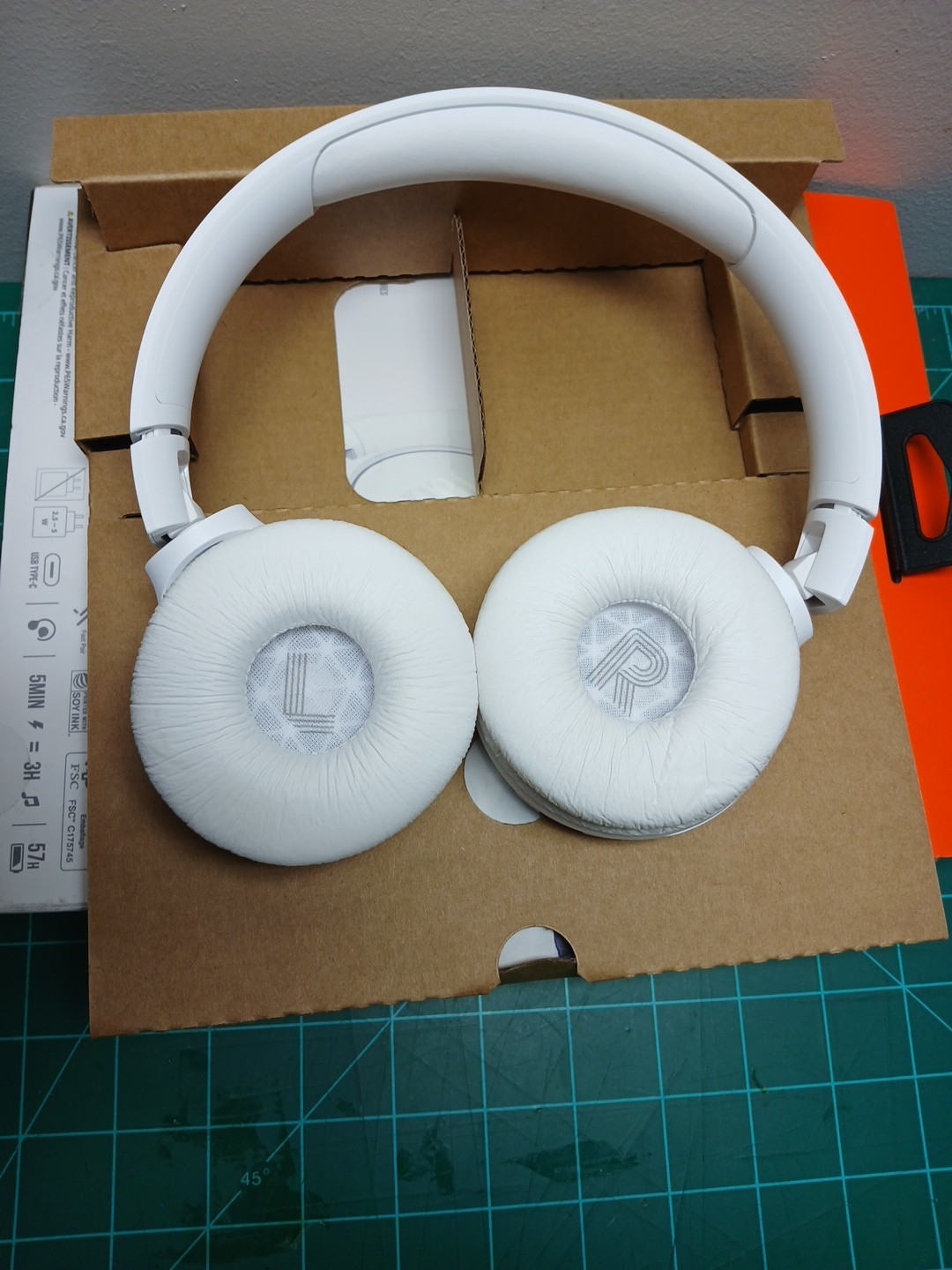 JBL White Harman Tune 520BT Wireless Headphones – Open Box