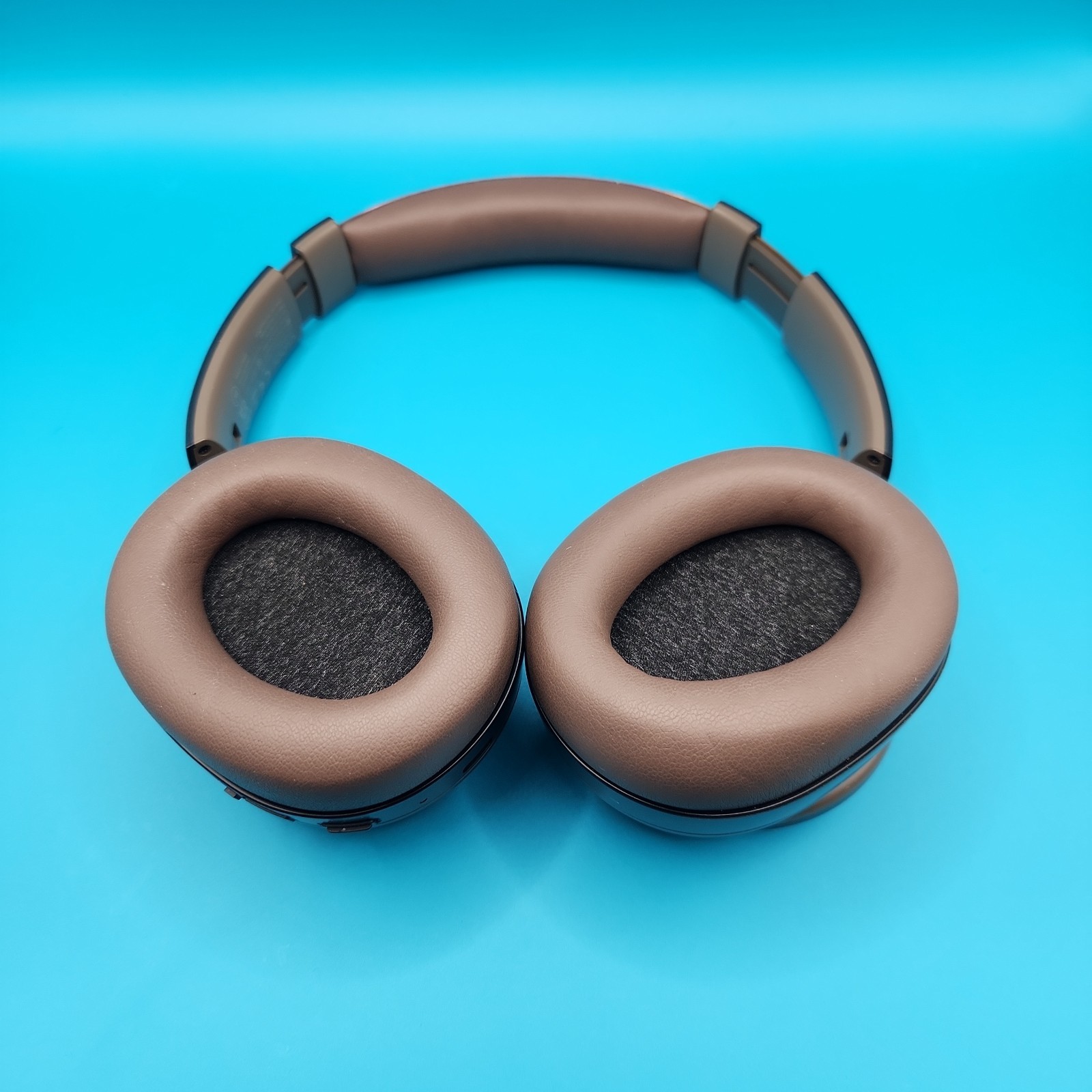 Cleer Enduro ANC Noise Cancelling Headphones Black & Brown mAAG