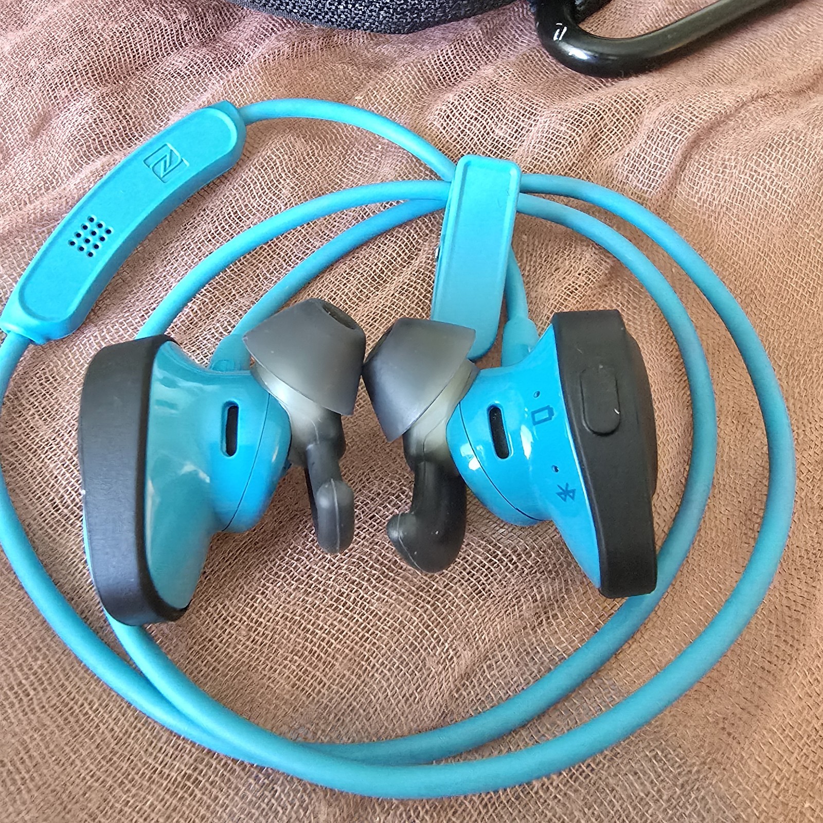Bose SoundSport Wireless Bluetooth Earbuds Sport Headphones w/ Case Tested. Aqua