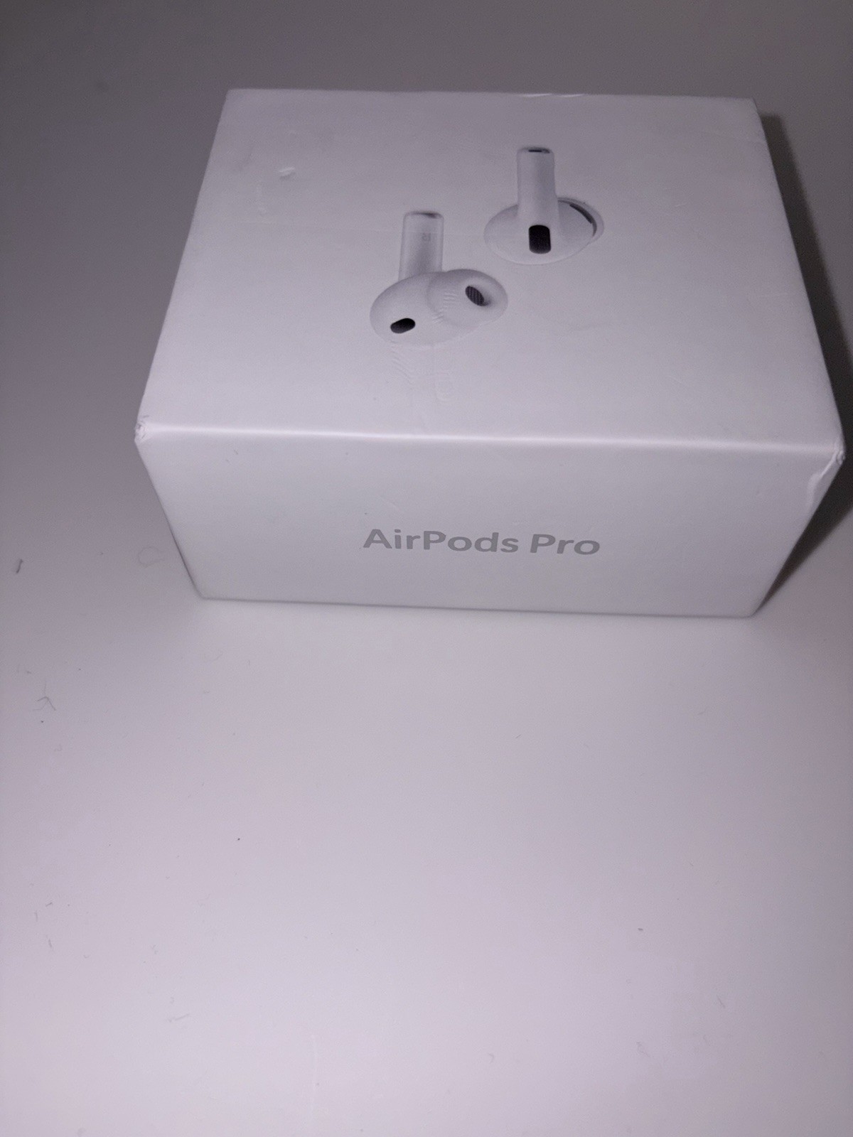 Apple AirPods Pro Wireless Bluetooth In-Ear Earbuds White w/ Charging Case