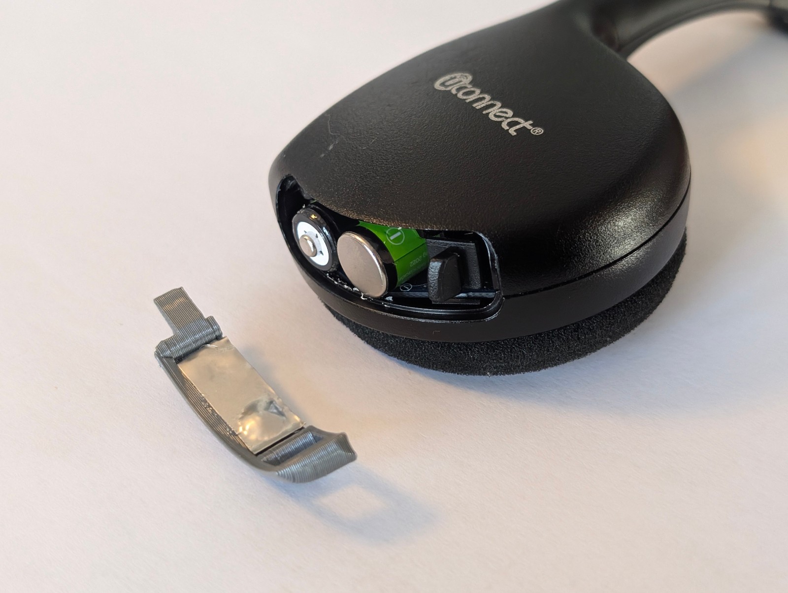 Chrysler UConnect Headphone Replacement Battery Cover – Easy & Durable & Tested