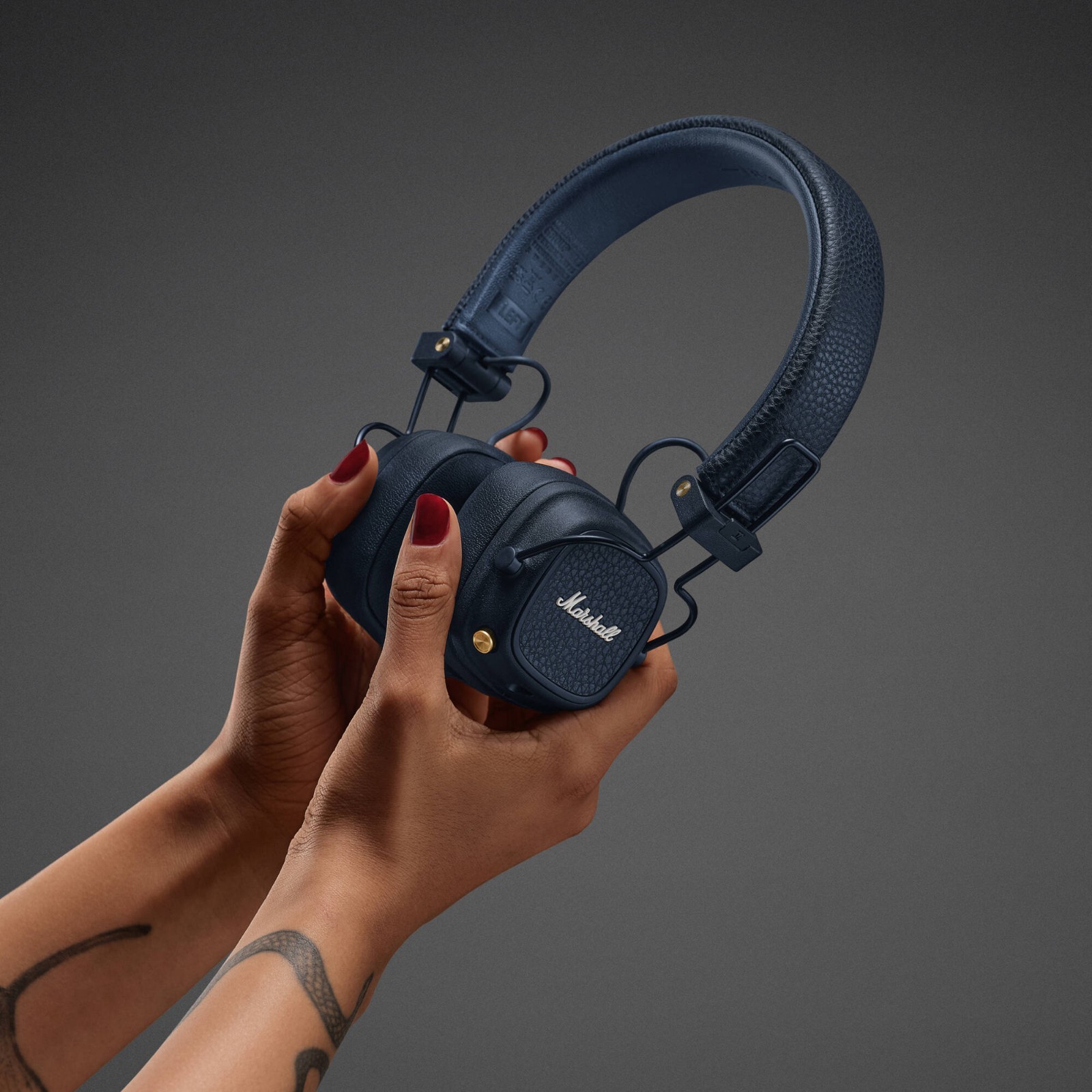 Marshall Major V On-Ear Wireless Bluetooth Headphones (Midnight Blue)