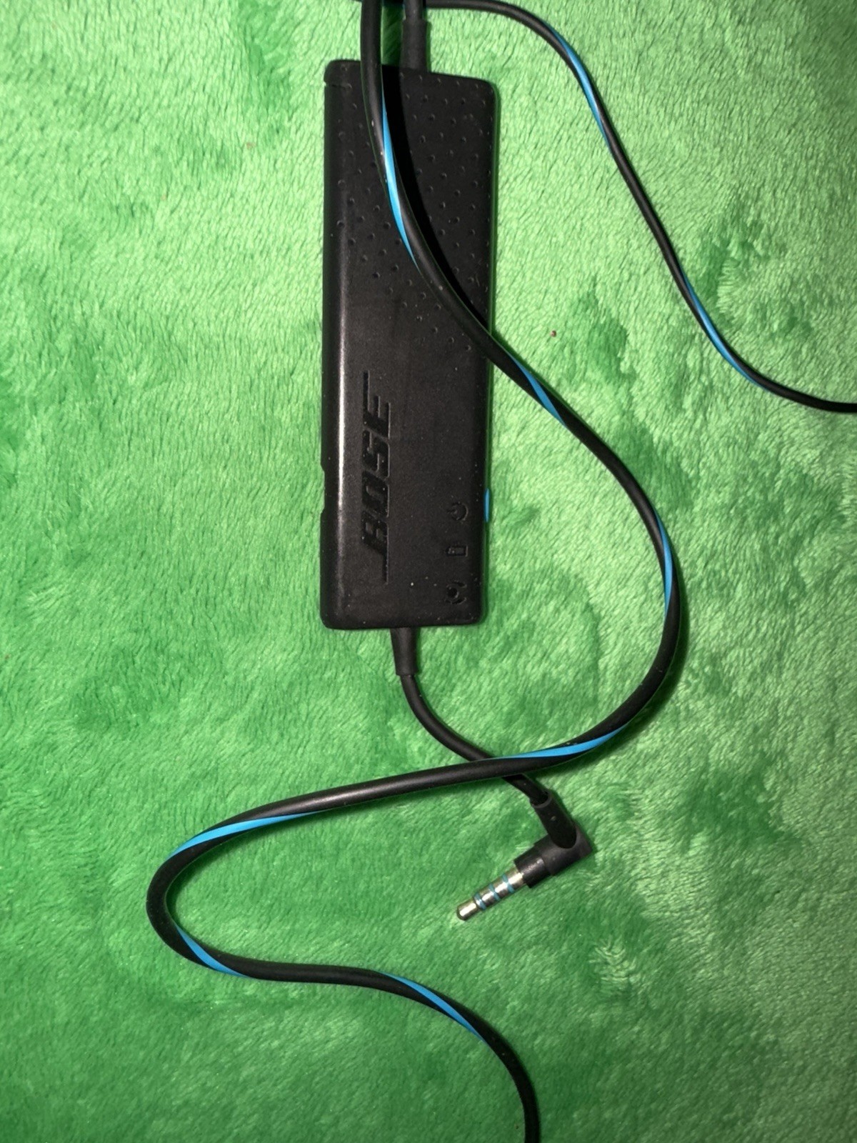 Bose QuietComfort 20 QC20 Noise Cancelling Headphones Earbuds