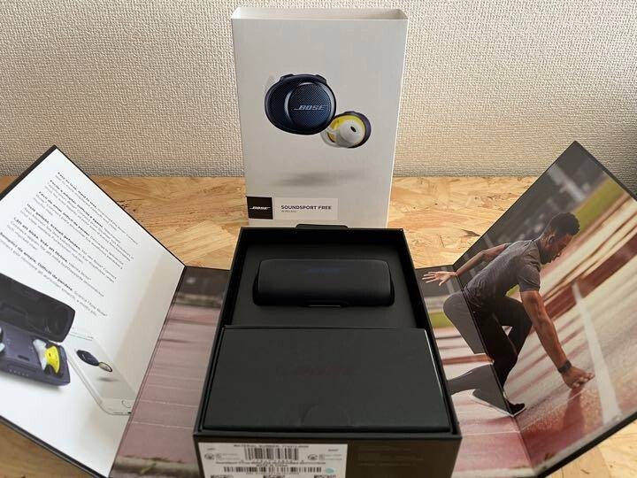 Bose SoundSport Free wireless headphones Midnight Blue Bluetooth waterproofing
