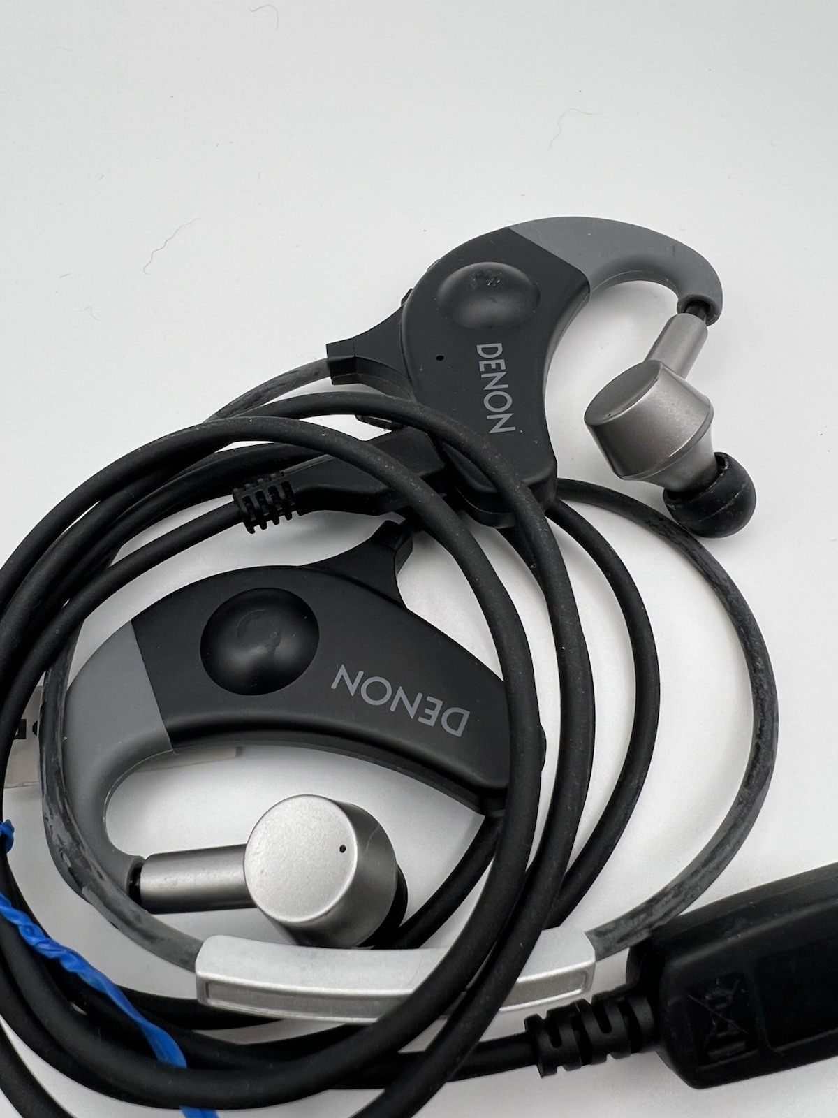 DENON AHW200 Exercise Freak Wireless Earbuds W/charging Cable Black & Silver