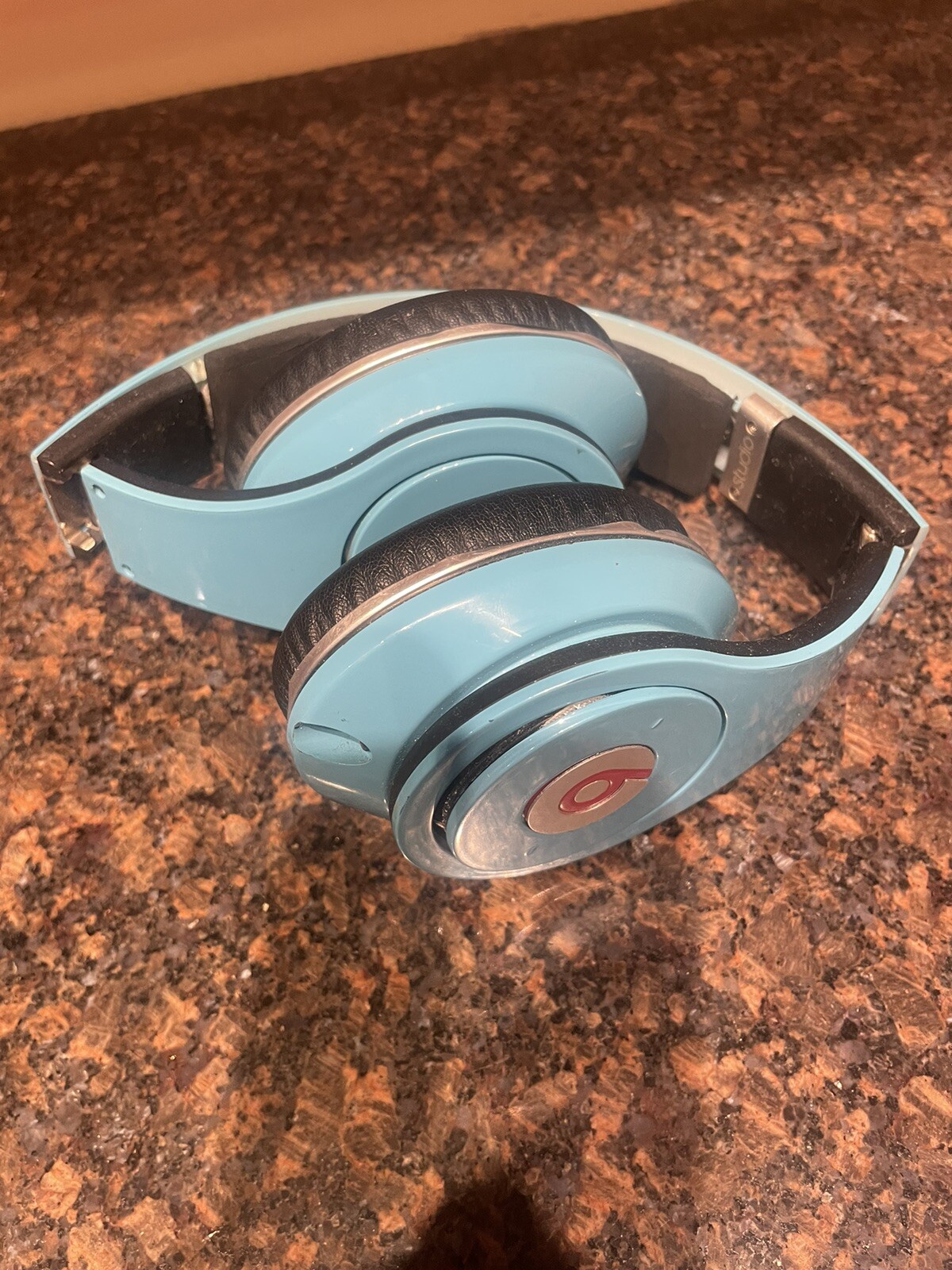 China Monster Beats by Dr. Dre Rare Knockoffs Light Blue/Red- Wired Headphones
