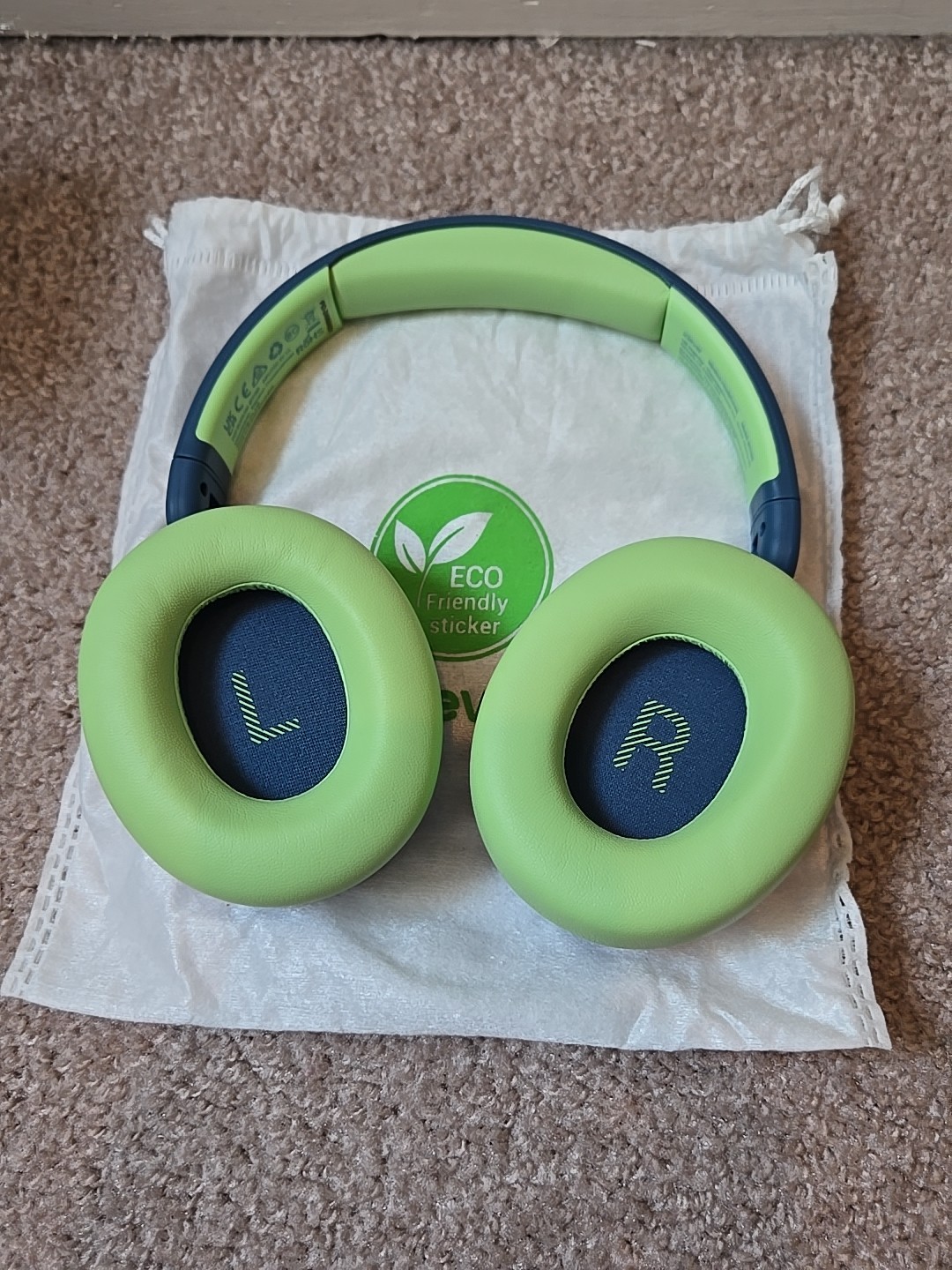 iClever BTH20 Active Noise Cancelling Headphones for Kids Blue Green * NEW OPEN