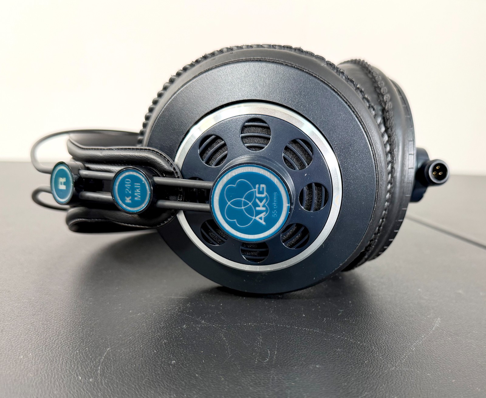 AKG K 240 MK II Semi-Open Professional Studio Headphones – 2 Earpad Sets