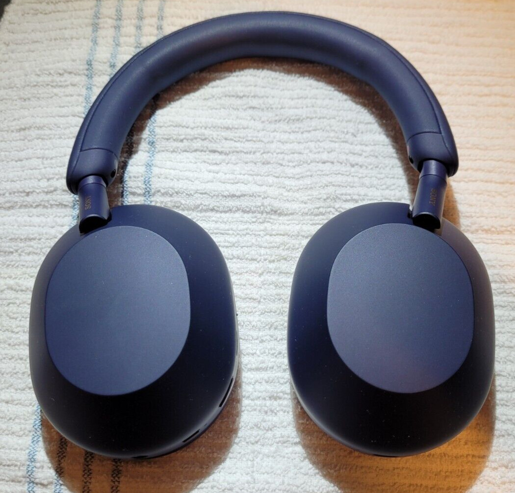 Sony WH-1000XM5/L Wireless Top Notch Noise Canceling Bluetooth Headphones #L420