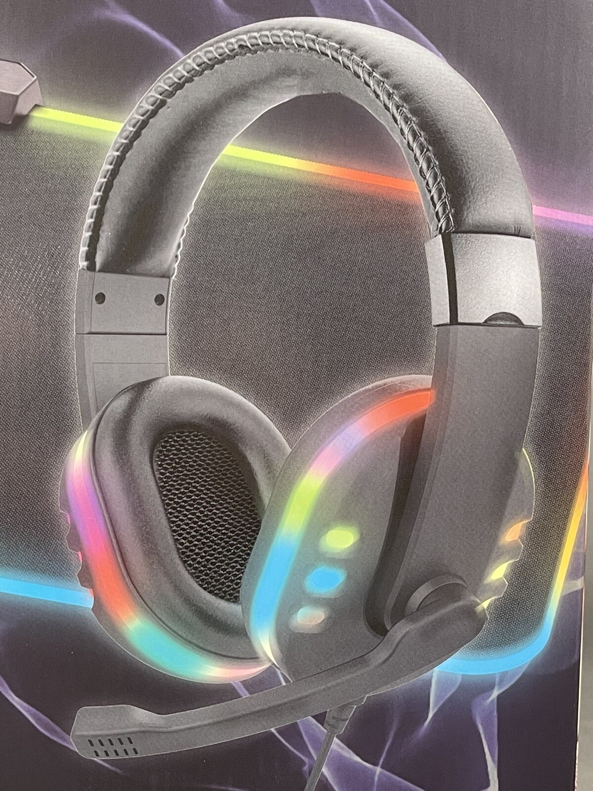 New Sealed LVLUP 3 Piece LED Light Up Pro Gaming Kit- Headset / Mouse / Mousepad