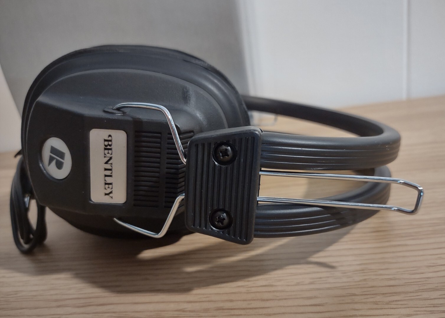Vintage Bentley Stereo Cushion Headphones Over The Ear Taiwan