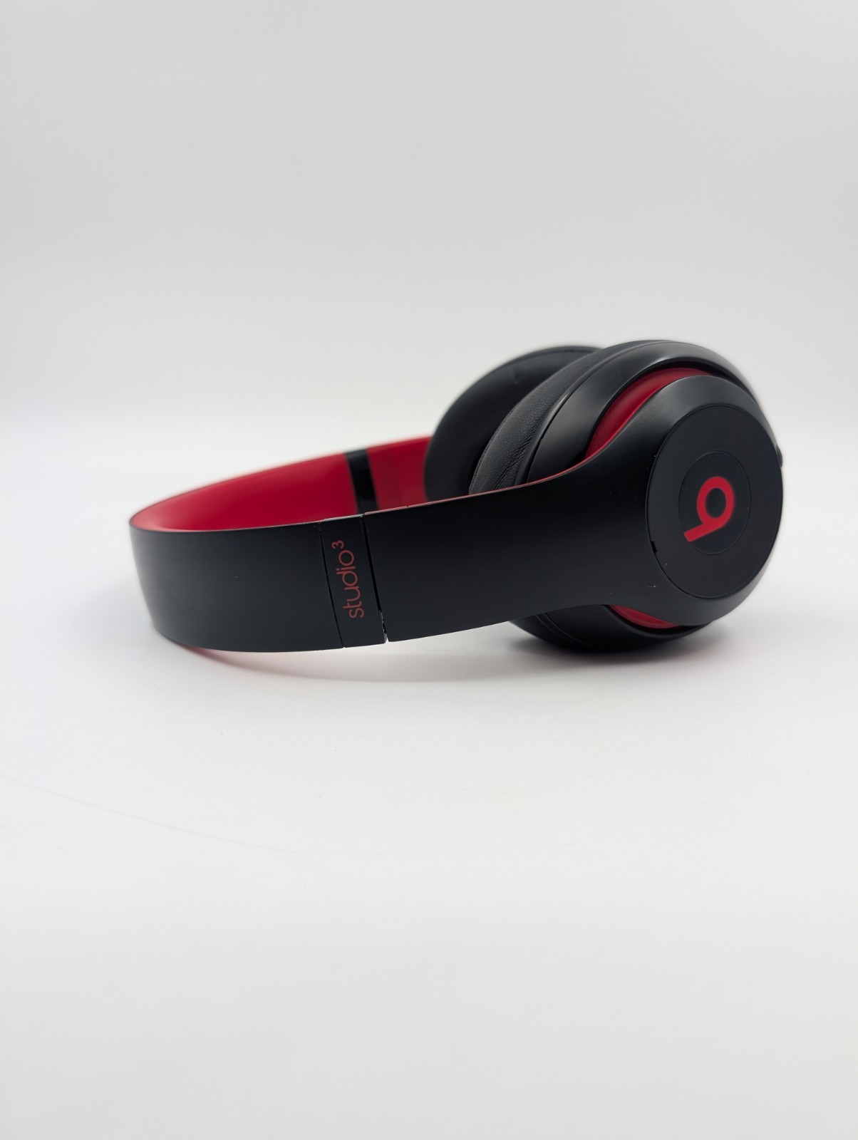 Beats by Dr. Dre Studio3 Bluetooth Over-Ear Headband Headphones Red/Black
