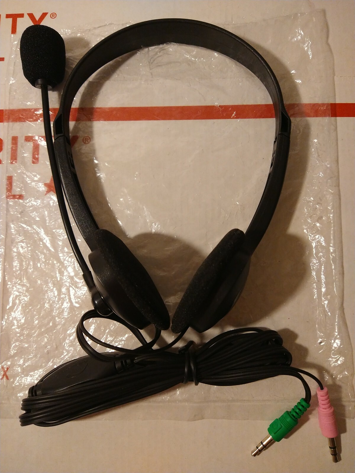 Adesso Xtream H4 3.5mm Stereo Headset with Microphone Noise Cancelling Adj. Boom