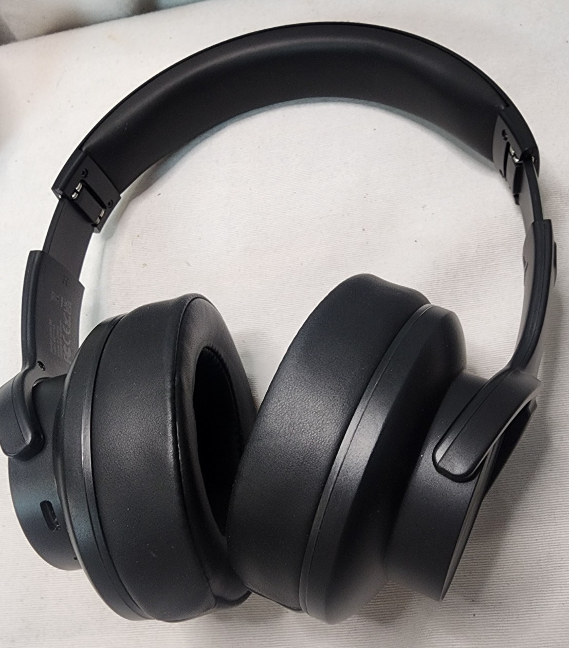 Picun B8 Bluetooth Headphones Wireless with 3 EQ Modes Over Ear Headphones,Black