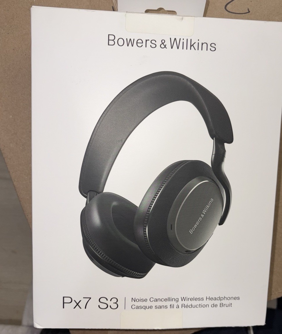 EUC Bowers & Wilkins Px7 S3 Wireless ANC Over Ear Wireless Headphones W Box Case