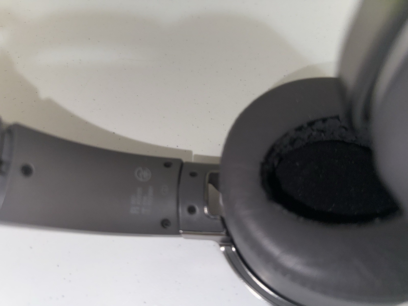 Sony MDR-XB950BT Extra Bass Bluetooth Over Ear Headphones