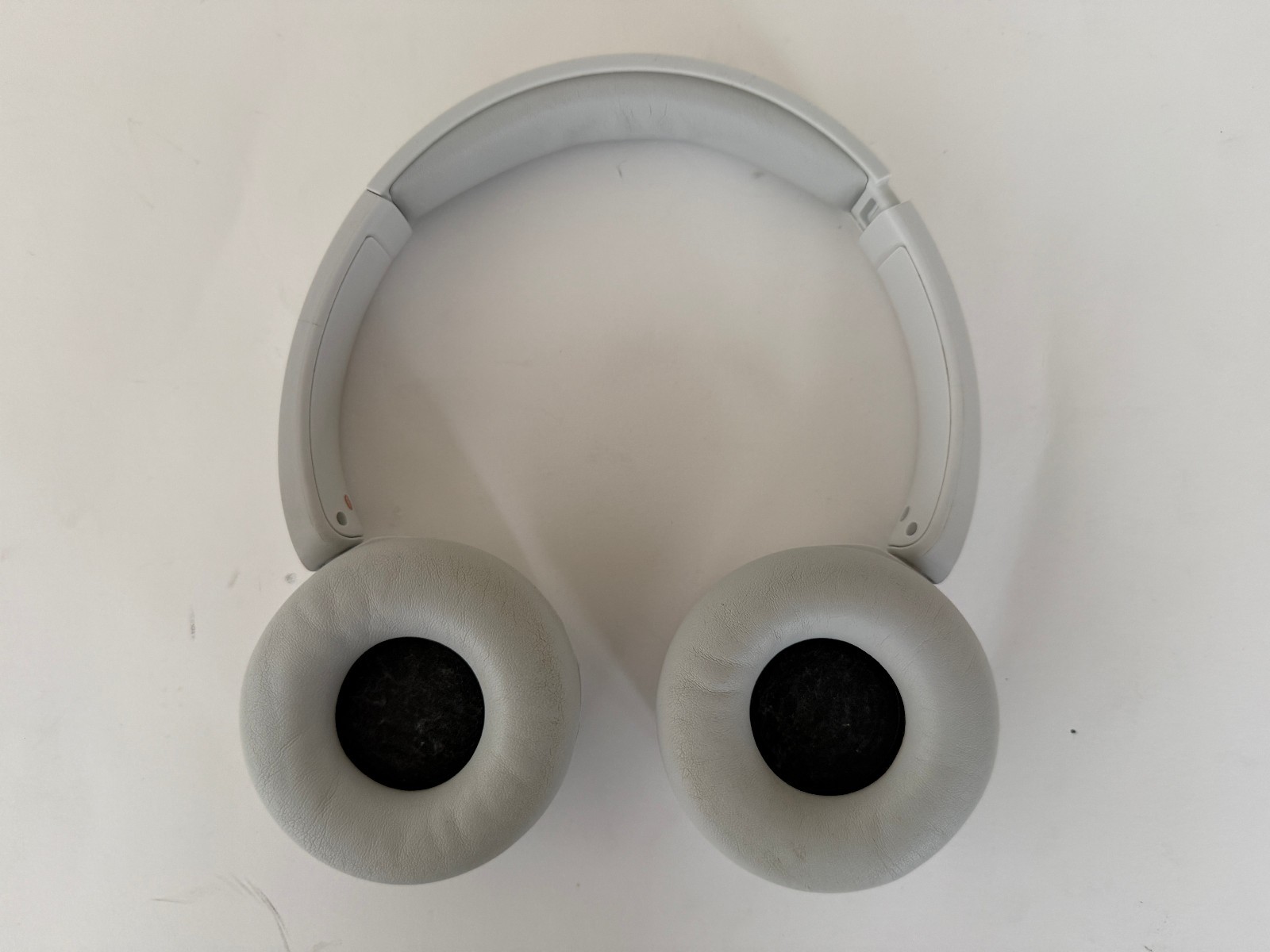 Sony Wireless Over the Ear Headphones YY2958 WH-CH520, White, Tested…