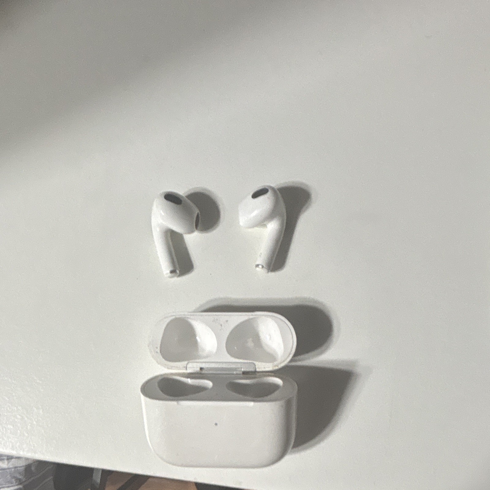 Apple AirPods Pro Wireless Bluetooth In-Ear Earbuds w/ Charging Case, Mic