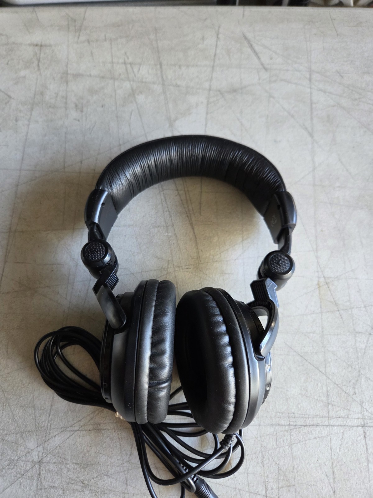 TASCAM TH-02 Professional Studio Monitor Headphones Great Condition