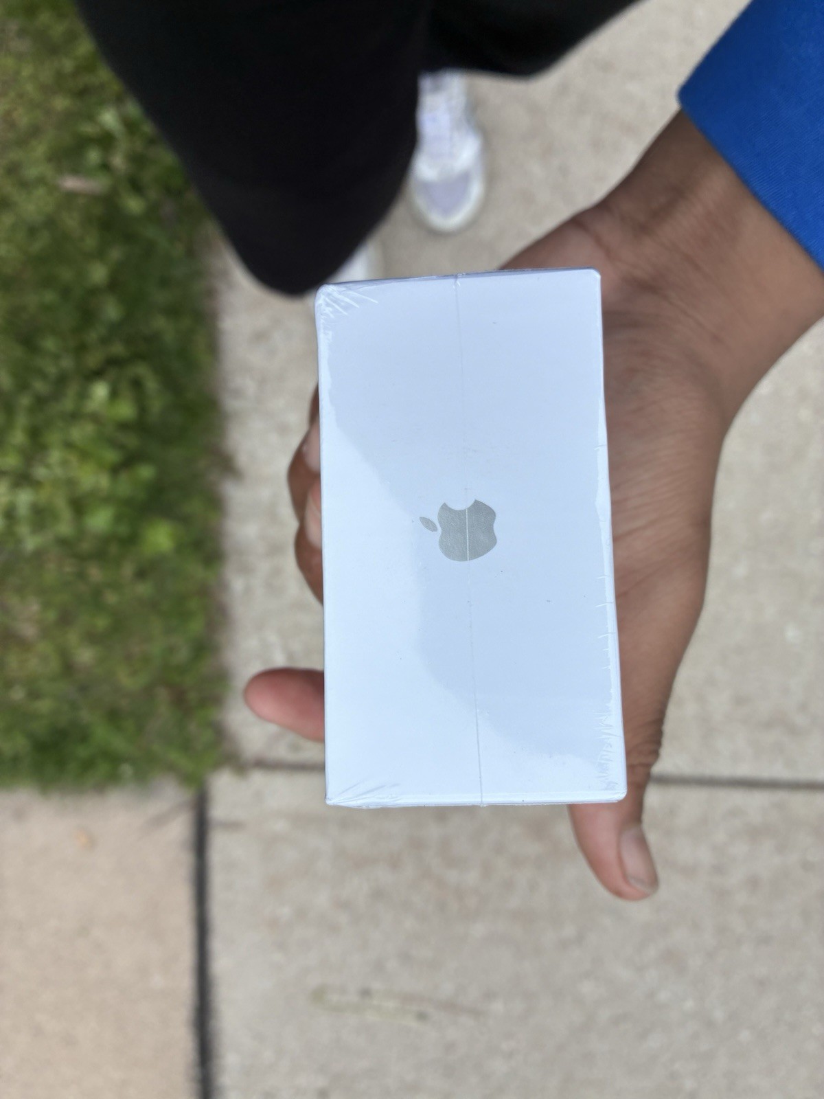 Apple AirPods Pro (3rd Gen) Wireless Bluetooth In-Ear Earbuds White A3053