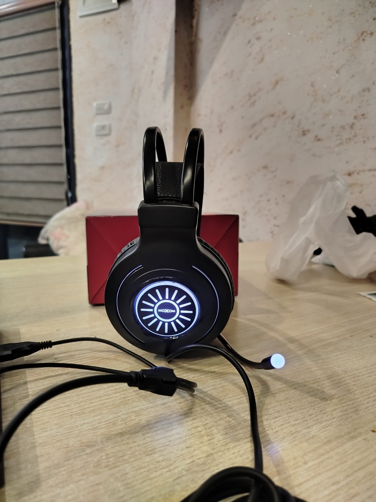 headphones wired
