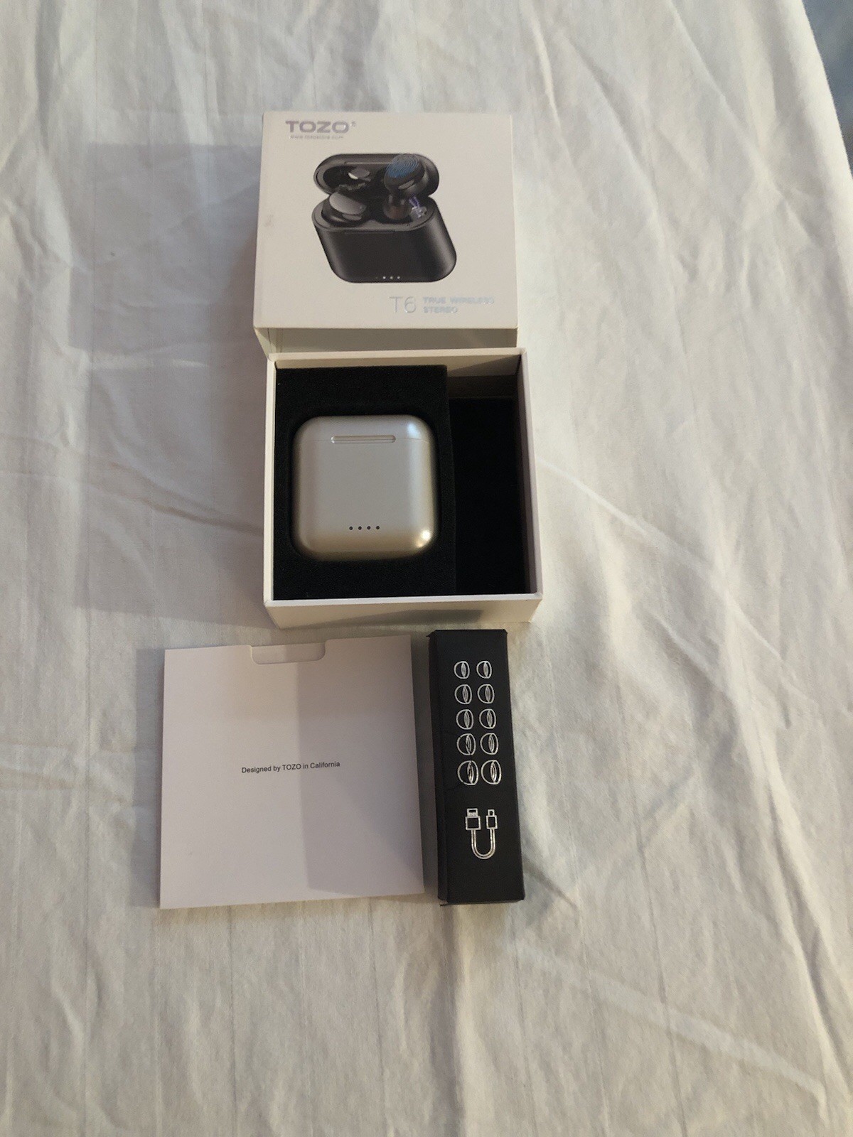 Tozo T6 Earbuds – Champagne *New in Box*