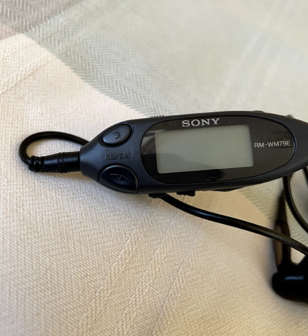 1pcs Sony MDR-E848 In-Ear Earphones