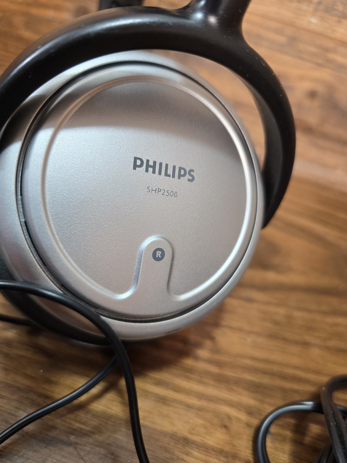 Philips SHP2500/37 Full Size Headphones 20ft Cord Volume Control – Work Great