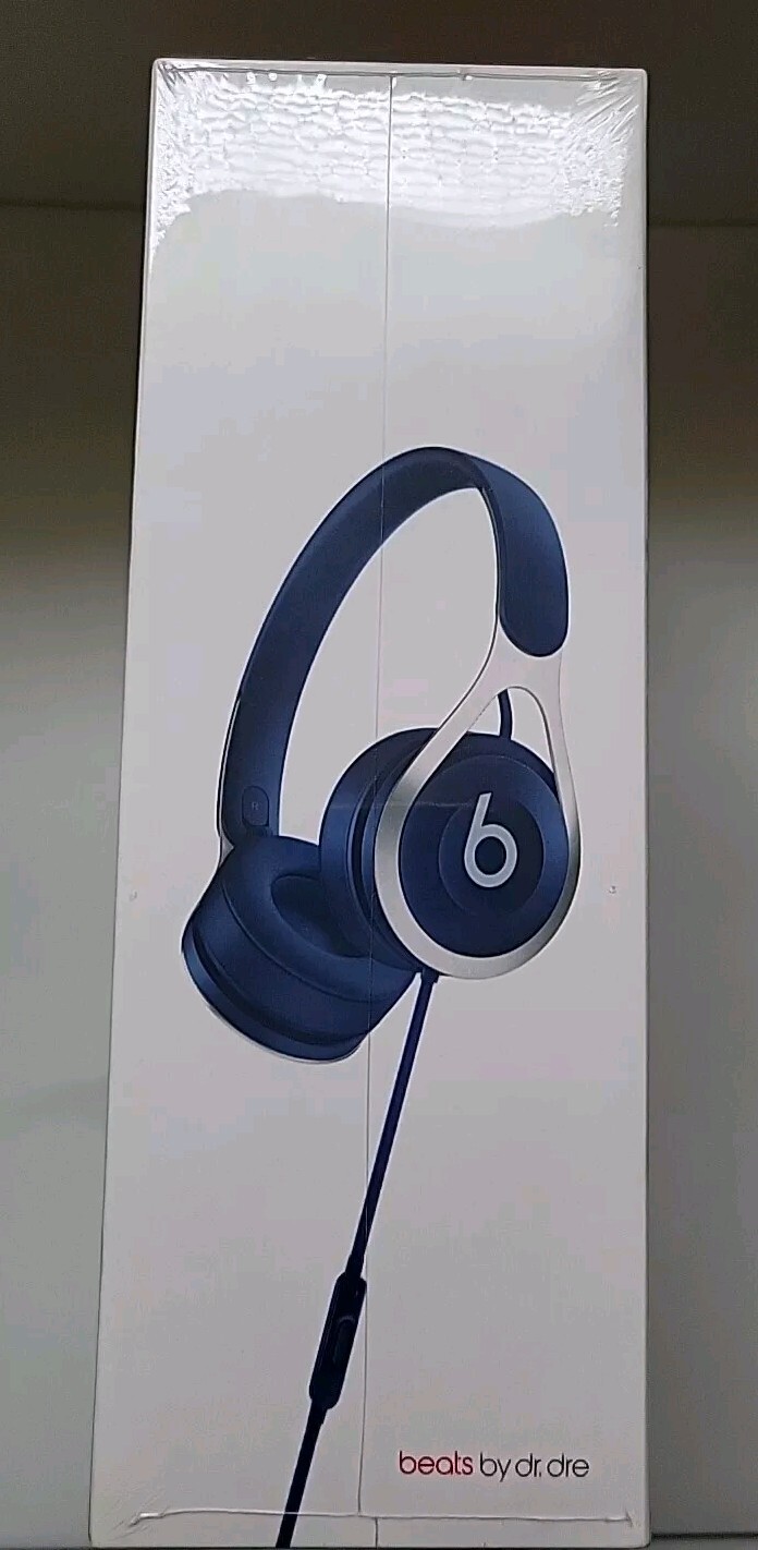 Beats By Dr. Dre ML9D2LLA Headphones -Blue Sealed