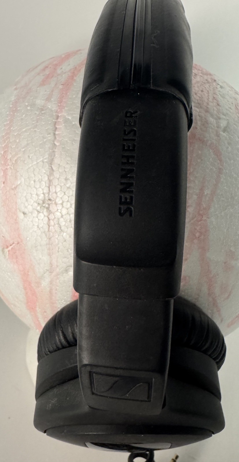 Sennheiser HD 300 PRO Headphones – TESTED